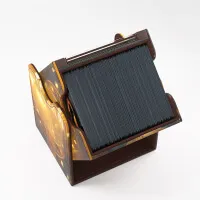 Magic: The Gathering The Hobbit Squire Plus 100+ XL Convertible Box - The Queen of Dale